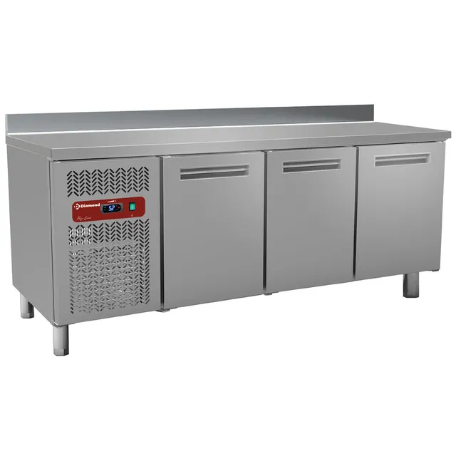 Table frigorifique, ventilée, 3 portes (395 Lit.)